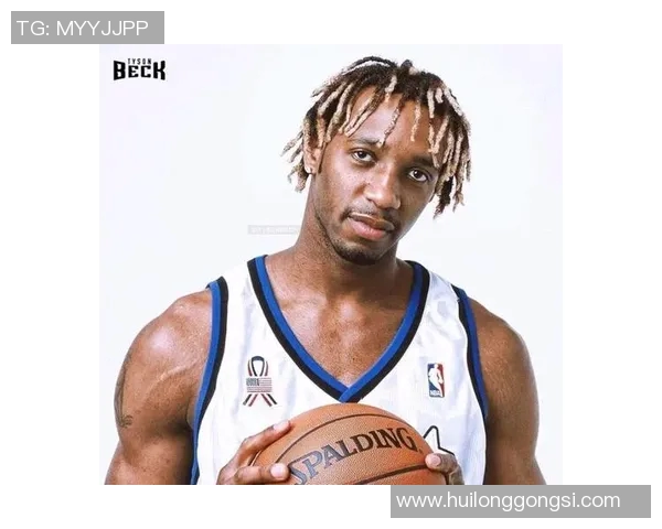 足球球星三角发型引领潮流个性风格 探秘独特造型背后的时尚密码