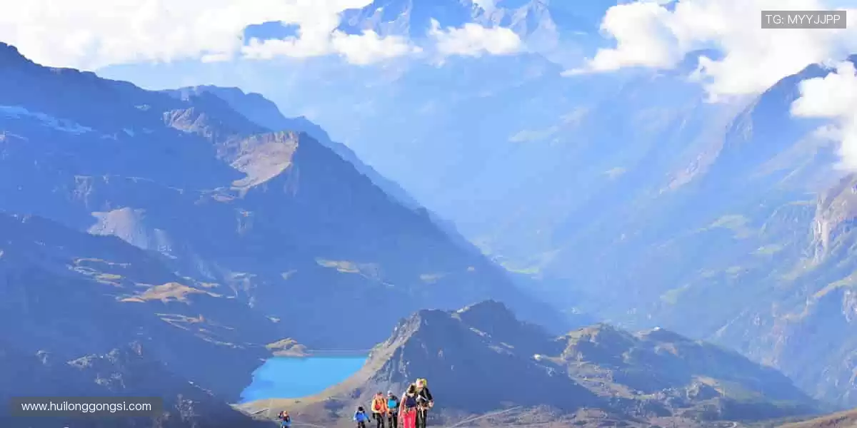 💥潮流装备，让运动与时尚完美碰撞！